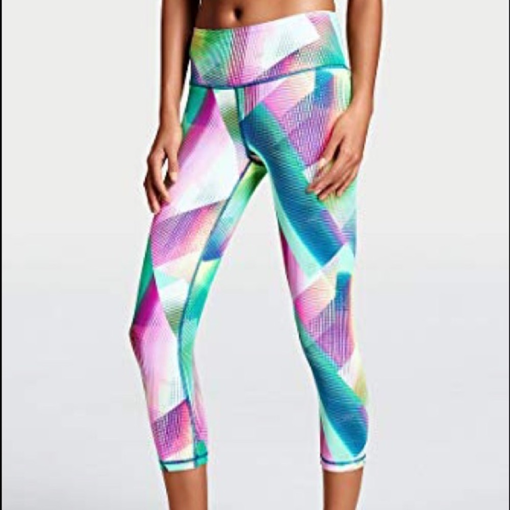 Victoria Secret Knockout Sport Legging Digi Cubes